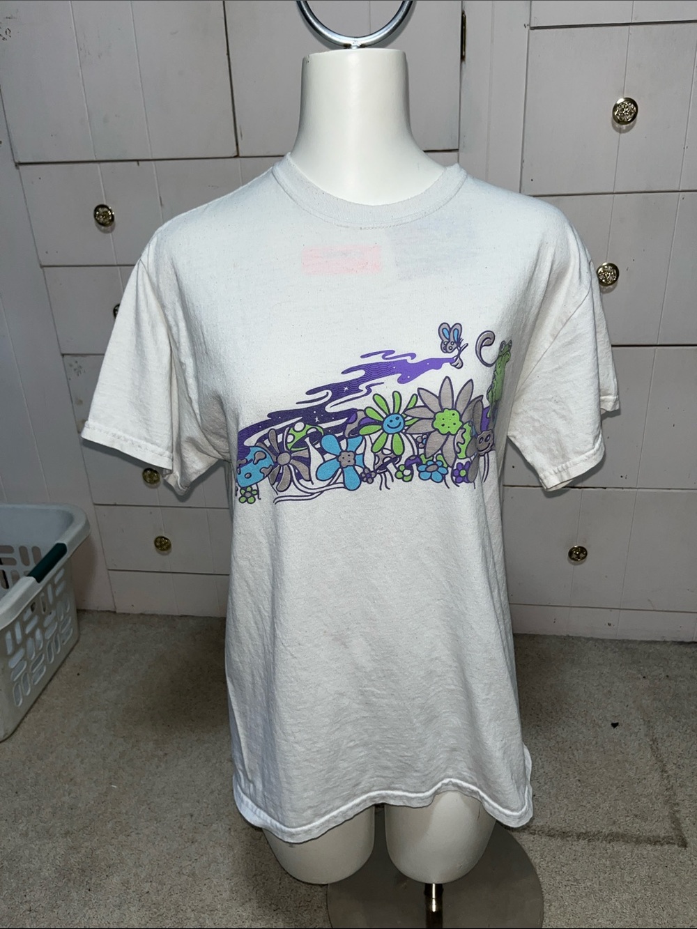 aLab White Short-Sleeve Tee with Purple & Green Floral Graphic